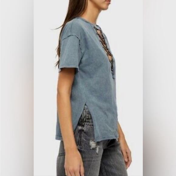FREE PEOPLE Women's Lace Up Plunge V-Neck Split Hem Oversized Cotton Tee Size XS - Picture 2 of 9